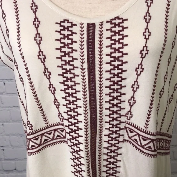 JESSICA SIMPSON Embroidered Boho Aztec Top sz M - Picture 2 of 7